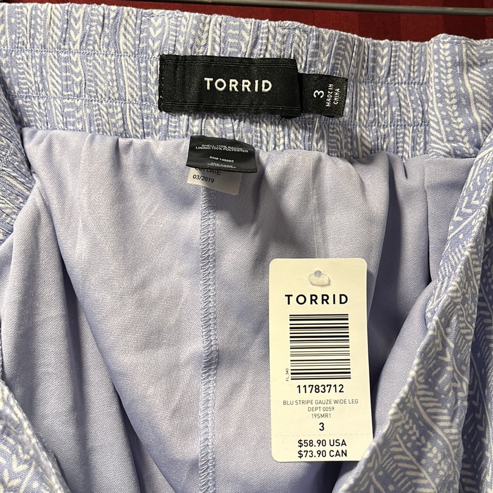 NWT Torrid 3 - light blue boho vertical stripe, gauze, wide leg, belted pants - Picture 12 of 13